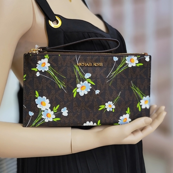 MICHAEL Michael Kors Handbags - Michael Kors Jet Set LG Floral Wristlet Clutch Brown